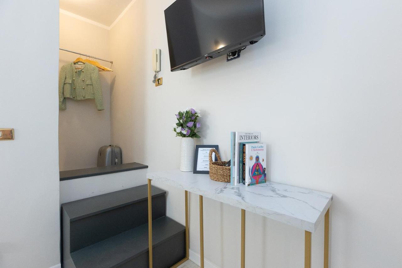 Tiny Studio Piazza Del Popolo Hotel Rome Bagian luar foto