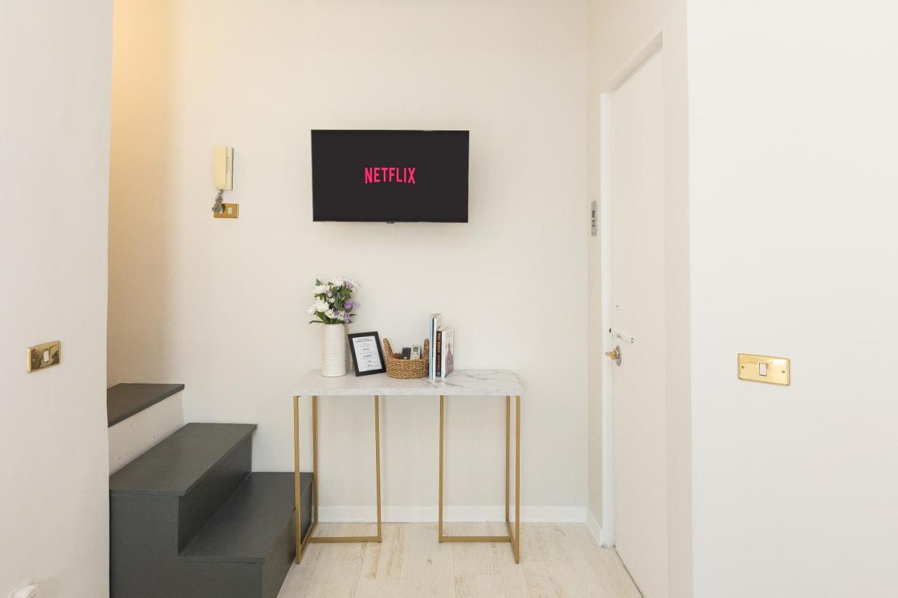 Tiny Studio Piazza Del Popolo Hotel Rome Bagian luar foto